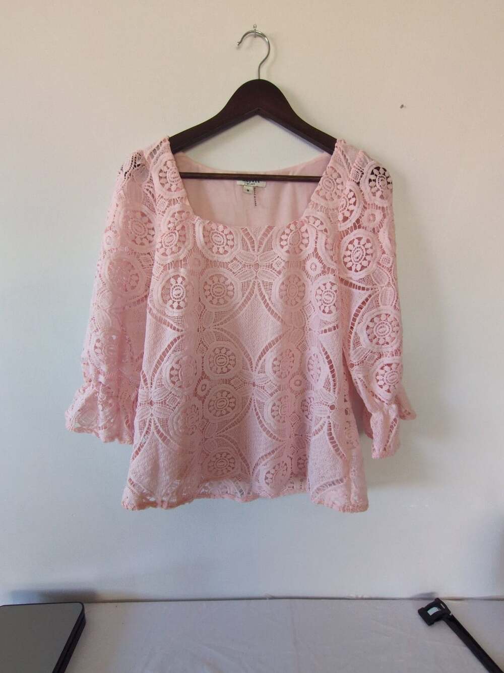Andrée By Unit Pink Crochet Lace Square Neck 3/4 Flare Sleeve Top